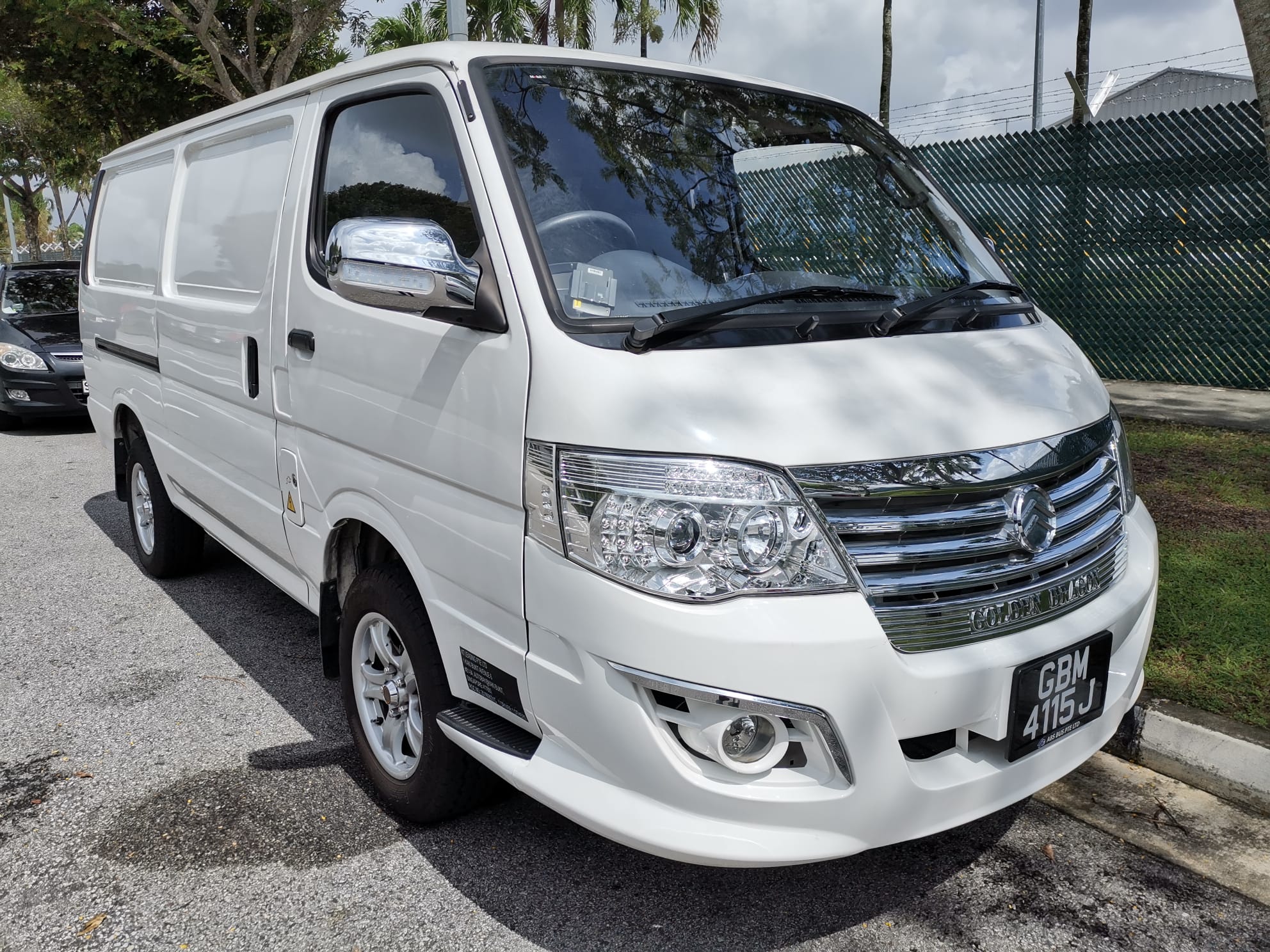 Golden Dragon EV ABS Van